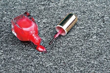 Oja pe suprafața materialului textil