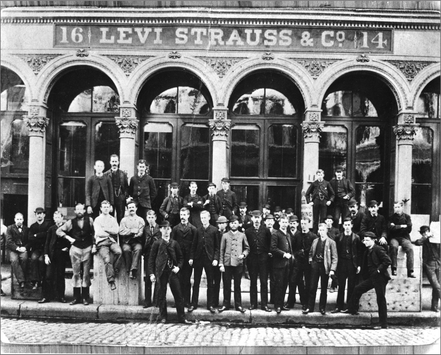 LeviStraussCo