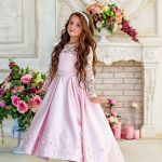 Vaikiška rožinė išleistuvių suknelė