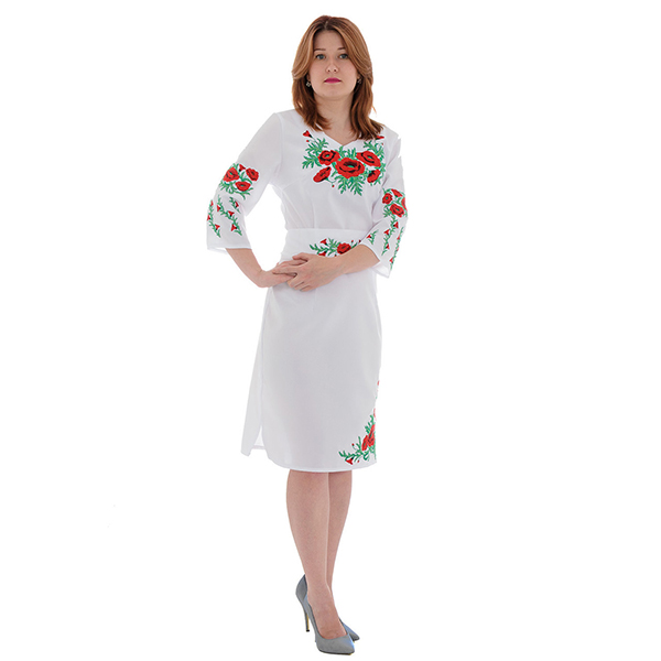 Suknelė su siuvinėjimu