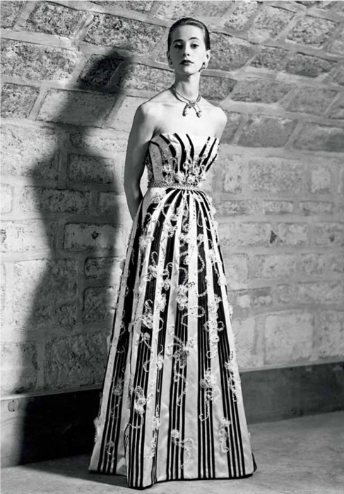 Kristobal Balenciaga suknelė